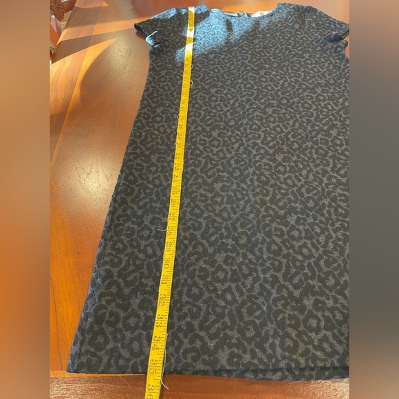 Ladies animal print dress by Ann Taylor, jacket not included sold separately - Picture 9 of 9